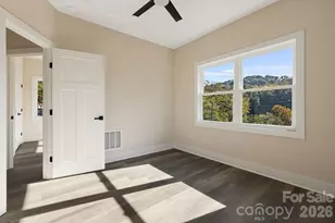 31 Elkwood Ave, Asheville, NC 28804 - Photo 32