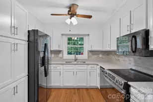 3130 Rea Rd, Charlotte, NC 28226 - Photo 12