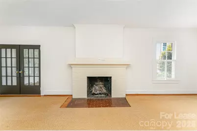 2000 W Dilworth Road W #22, Charlotte, NC 28203 - Photo 4