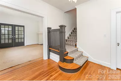 2000 W Dilworth Road W #22, Charlotte, NC 28203 - Photo 2