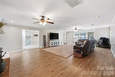 718 E Hoke Street, Lincolnton, NC 28092 - Photo 6