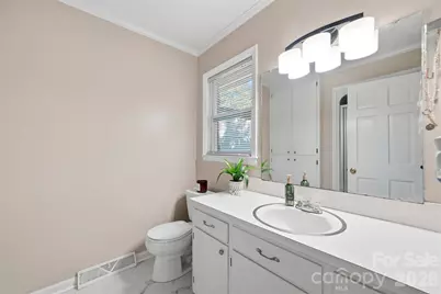 718 E Hoke Street, Lincolnton, NC 28092 - Photo 14