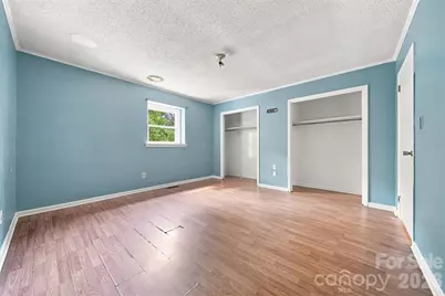 402 S Ashe Avenue, Newton, NC 28658 - Photo 28