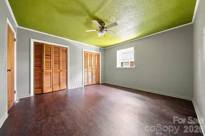 402 S Ashe Avenue, Newton, NC 28658 - Photo 22