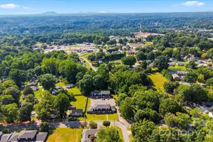 402 S Ashe Ave, Newton, NC 28658 - Photo 46