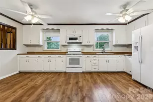 5560 Roberta Rd, Harrisburg, NC 28075 - Photo 4