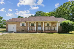 5560 Roberta Rd, Harrisburg, NC 28075 - Photo 1