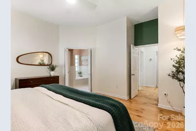 4415 Highcroft Lane, Charlotte, NC 28269 - Photo 16