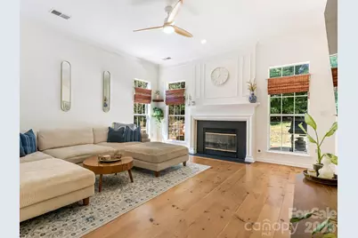 4415 Highcroft Lane, Charlotte, NC 28269 - Photo 6