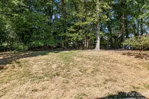 4415 Highcroft Ln, Charlotte, NC 28269 - Photo 22