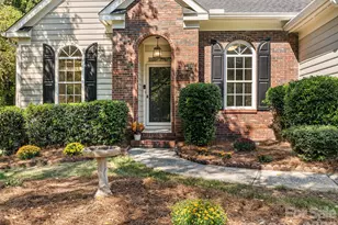 4415 Highcroft Ln, Charlotte, NC 28269 - Photo 1
