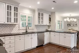 4218 Chelmsford Rd, Charlotte, NC 28211 - Photo 14