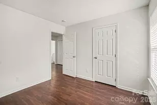 4609 Avalon Forest Ln, Charlotte, NC 28269 - Photo 16