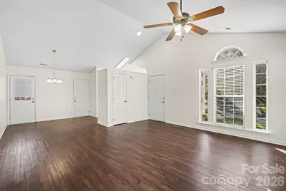 4609 Avalon Forest Lane, Charlotte, NC 28269 - Photo 4