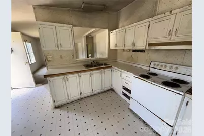 176 Mandy Lane, Union, SC 29379 - Photo 8