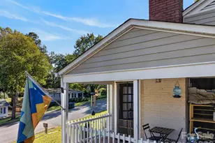 1068 14th Ave, Hickory, NC 28601 - Photo 6