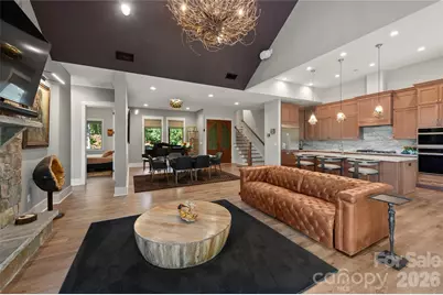 945 Somersby Park, Hendersonville, NC 28739 - Photo 8
