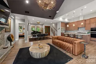 945 Somersby Park, Hendersonville, NC 28739 - Photo 8
