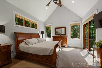 945 Somersby Park, Hendersonville, NC 28739 - Photo 18