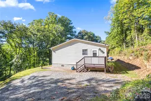 183 Gobbler Cir, Horse Shoe, NC 28742 - Photo 18