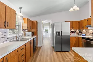 183 Gobbler Cir, Horse Shoe, NC 28742 - Photo 6