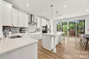 2526 Magnolia Blossom Wy, Charlotte, NC 28211 - Photo 6