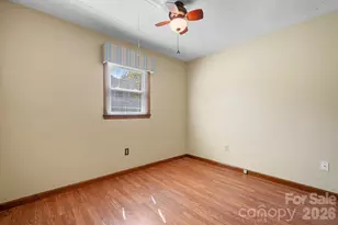 3675 10th Street None, Hickory, NC 28601 - Photo 12