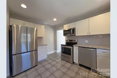 3520 Draper Avenue, Charlotte, NC 28205 - Photo 4