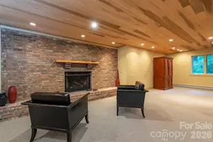 190 Ridgeview Dr, Hendersonville, NC 28792 - Photo 32