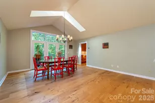 190 Ridgeview Dr, Hendersonville, NC 28792 - Photo 6