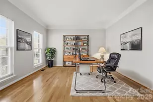 6211 Chavel Ln, Charlotte, NC 28269 - Photo 6