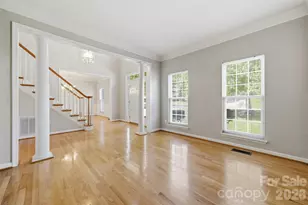 6211 Chavel Ln, Charlotte, NC 28269 - Photo 8