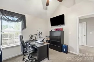 623 Finborough Ct, Charlotte, NC 28214 - Photo 30