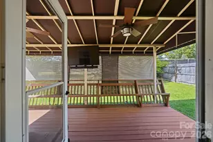 623 Finborough Ct, Charlotte, NC 28214 - Photo 32