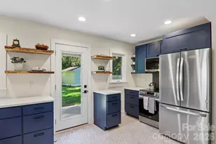 216 Vance Ave, Black Mountain, NC 28711 - Photo 16