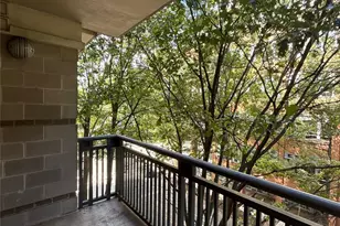 718 W Trade St, Charlotte, NC 28202 - Photo 12