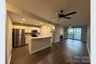 718 W Trade Street #409, Charlotte, NC 28202 - Photo 2