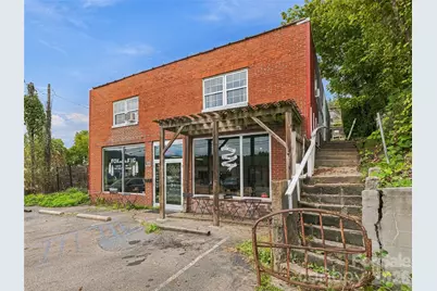 615 Oak Avenue, Spruce Pine, NC 28777 - Photo 2