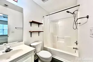 10132 Reindeer Way Ln, Charlotte, NC 28216 - Photo 16