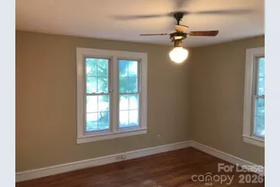 406 5th Street W, Gastonia, NC 28052 - Photo 6