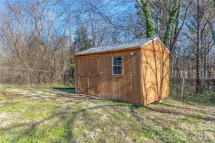 528 6th St, Chester, SC 29706 - Photo 2