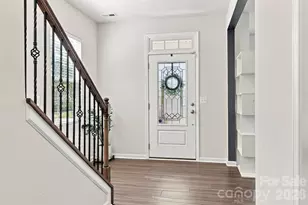 12732 Wandering Brook Dr, Charlotte, NC 28273 - Photo 6