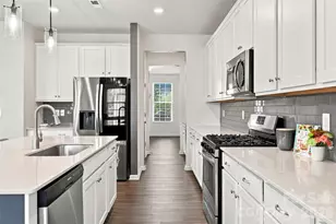 12732 Wandering Brook Dr, Charlotte, NC 28273 - Photo 14