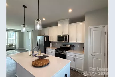 10840 Overlook Mountain Drive, Charlotte, NC 28216 - Photo 10