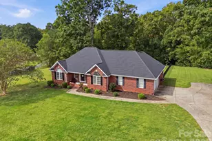 5100 Basswood Dr, Concord, NC 28025 - Photo 2