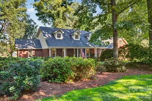 310 Travis Ln, Salisbury, NC 28146 - Photo 2