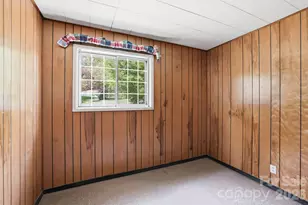 648 Crystal Dr, Hendersonville, NC 28791 - Photo 14