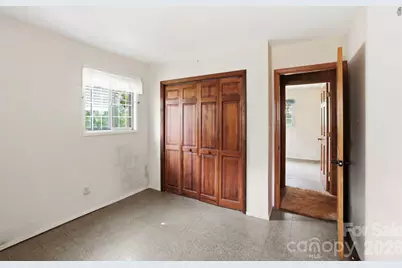 648 Crystal Drive, Hendersonville, NC 28791 - Photo 16