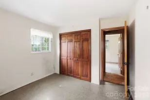 648 Crystal Dr, Hendersonville, NC 28791 - Photo 16