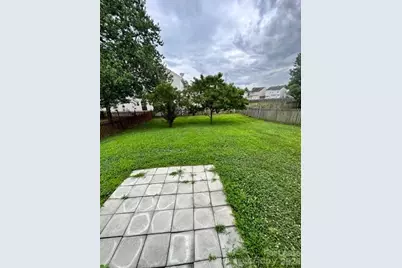 13607 Riding Hill Avenue, Charlotte, NC 28213 - Photo 12